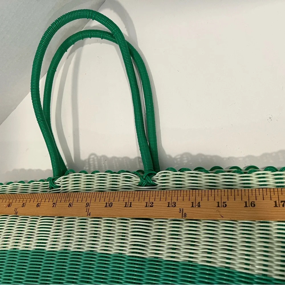 Elegant Green and Cream Hand-Woven Plastic Tote Bag Beach Summer Shopping